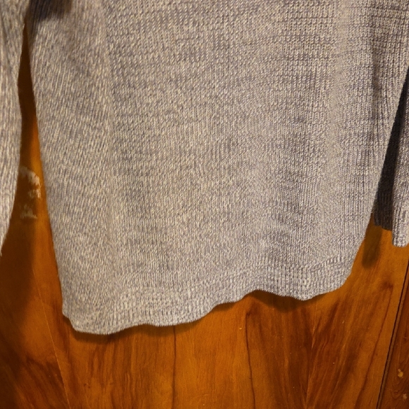 Torrid Gray Sweater With Keyhole Size 18/20 - Picture 5 of 6